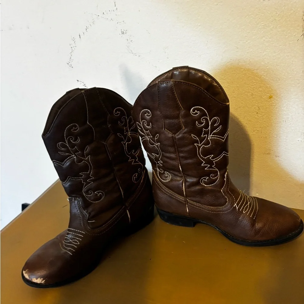 Faded glory Brown Western Cowboy Boots 1